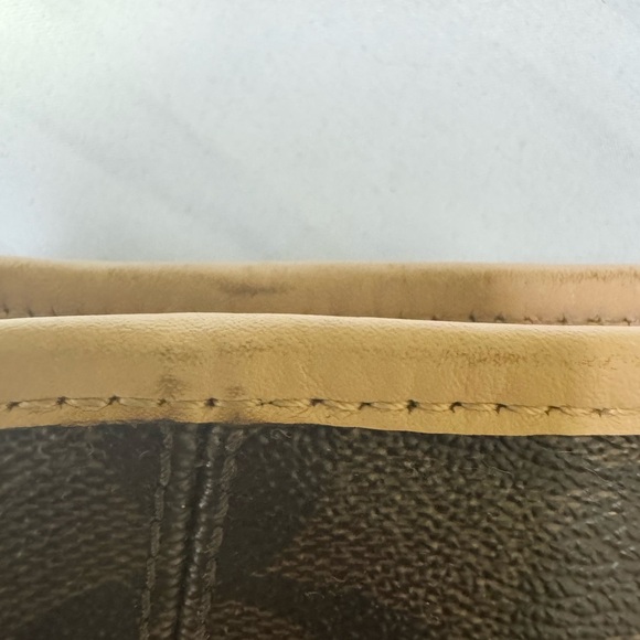 Coach Designer Peyton
Signature Monogram Tote Bag
Purse C1405-F28365 - Picture 11 of 14